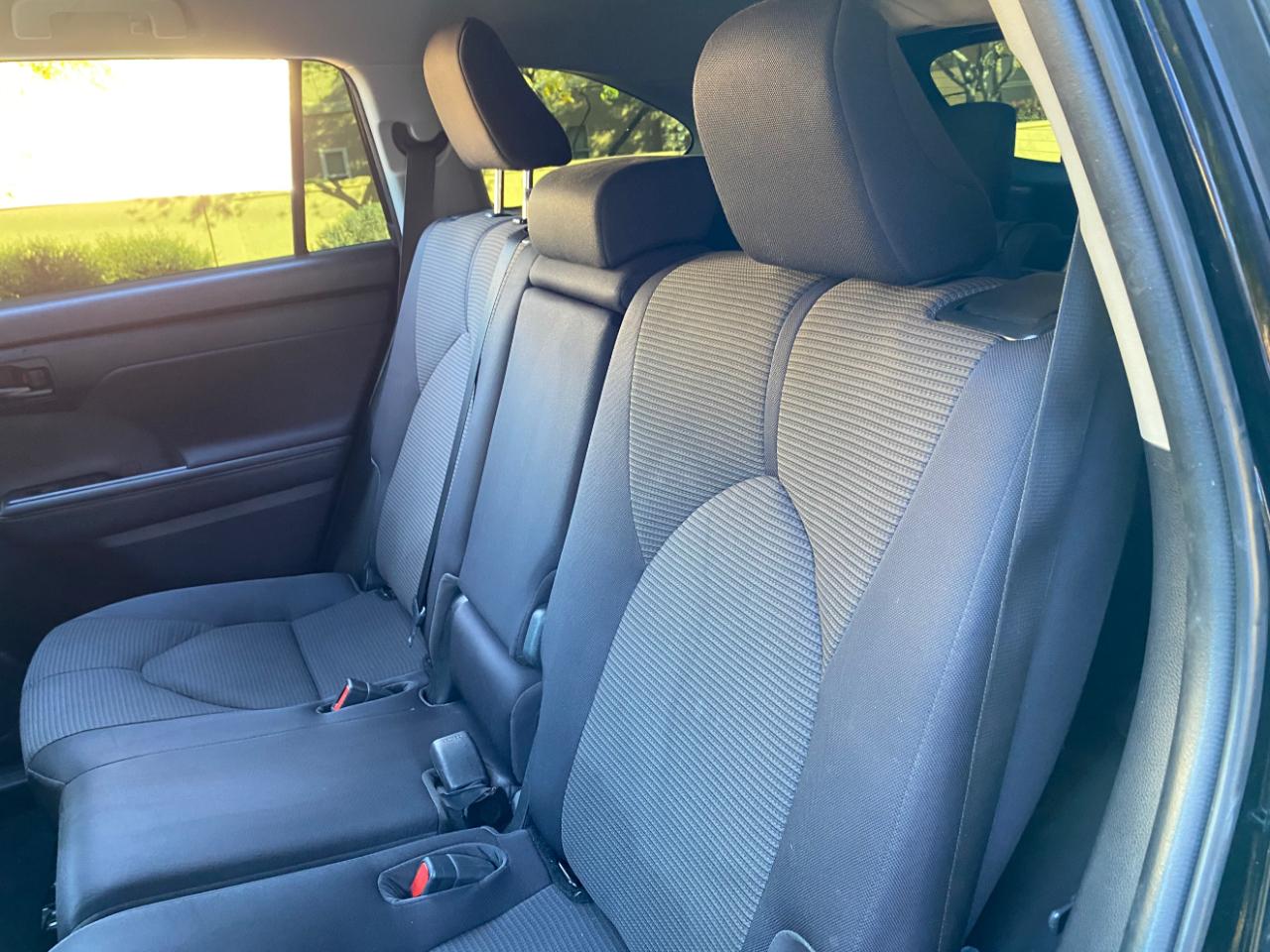 Toyota Highlander LE FWD (Natl) 2023