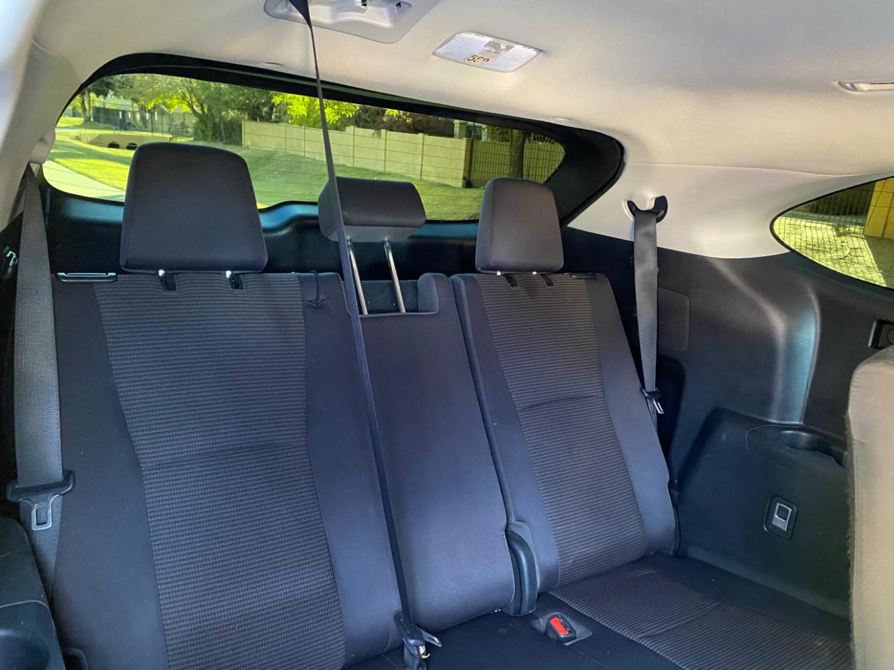 Toyota Highlander LE FWD (Natl) 2023