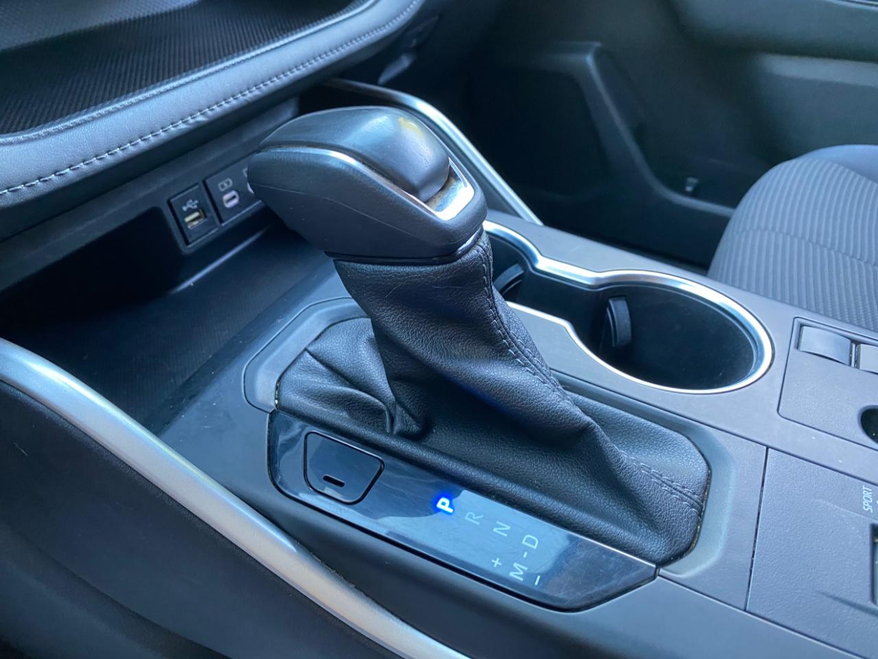 Toyota Highlander LE FWD (Natl) 2023