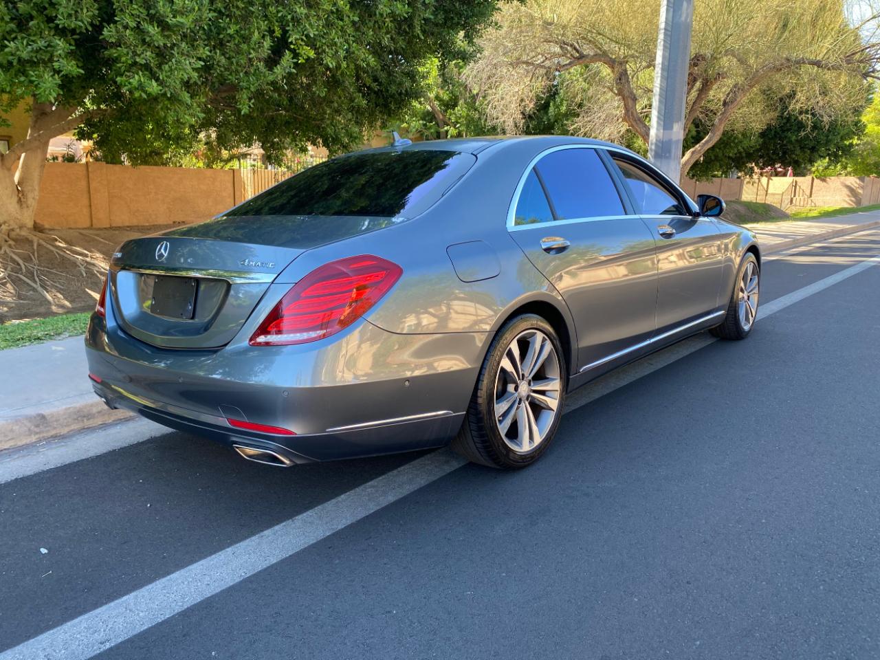 Mercedes-Benz S-Class 4dr Sdn S 550 4MATIC 2016