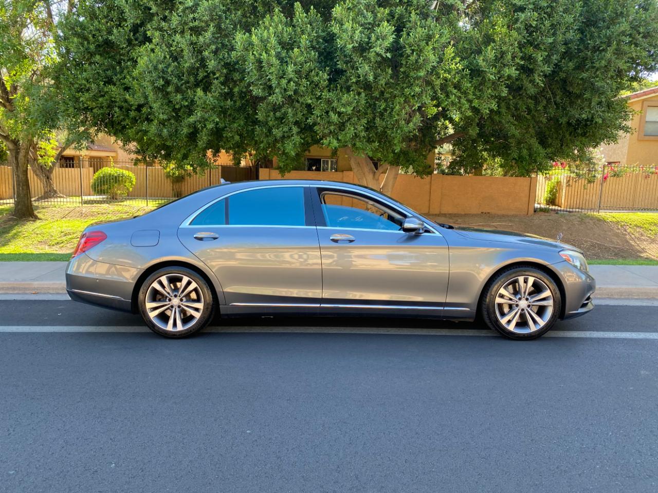 Mercedes-Benz S-Class 4dr Sdn S 550 4MATIC 2016