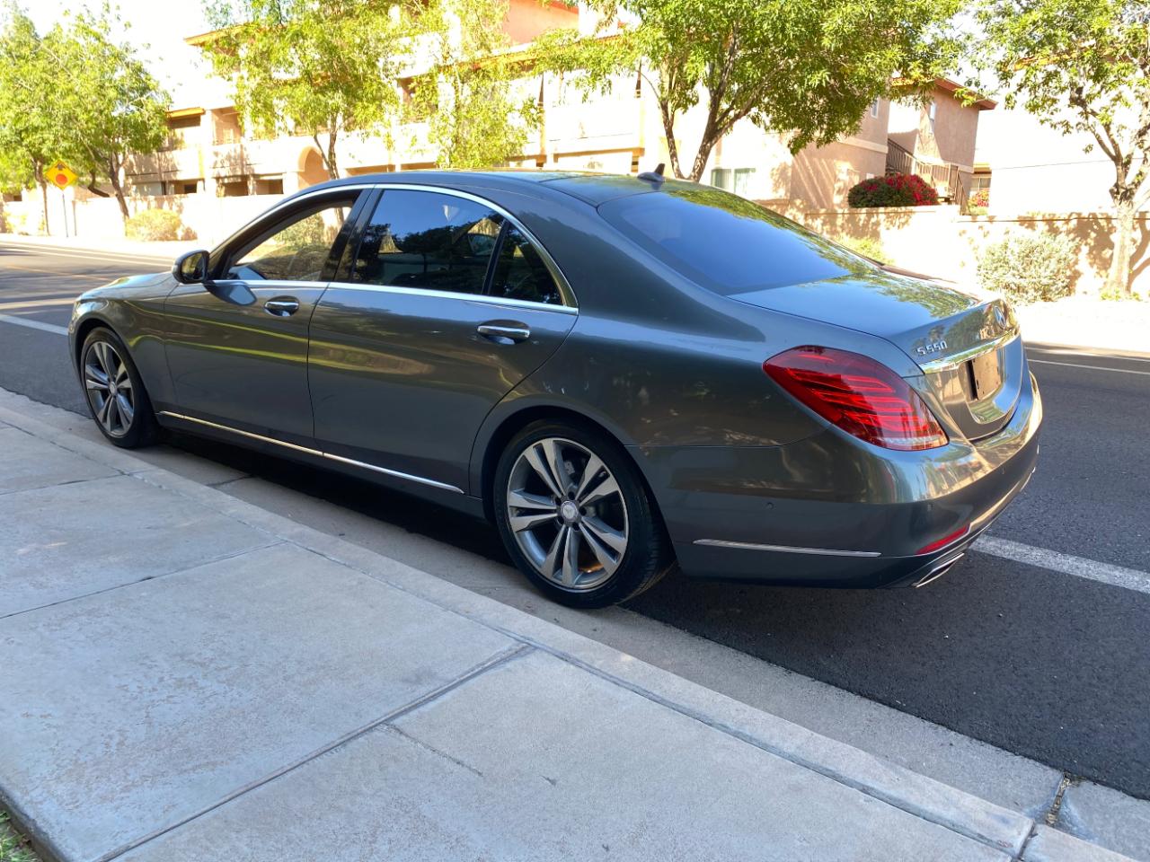 Mercedes-Benz S-Class 4dr Sdn S 550 4MATIC 2016