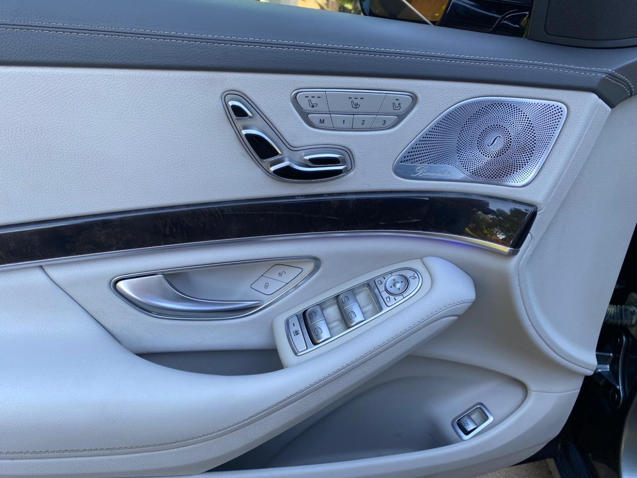Mercedes-Benz S-Class 4dr Sdn S 550 4MATIC 2016