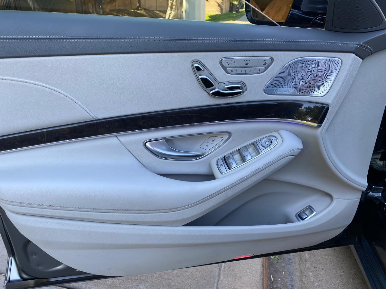 Mercedes-Benz S-Class 4dr Sdn S 550 4MATIC 2016
