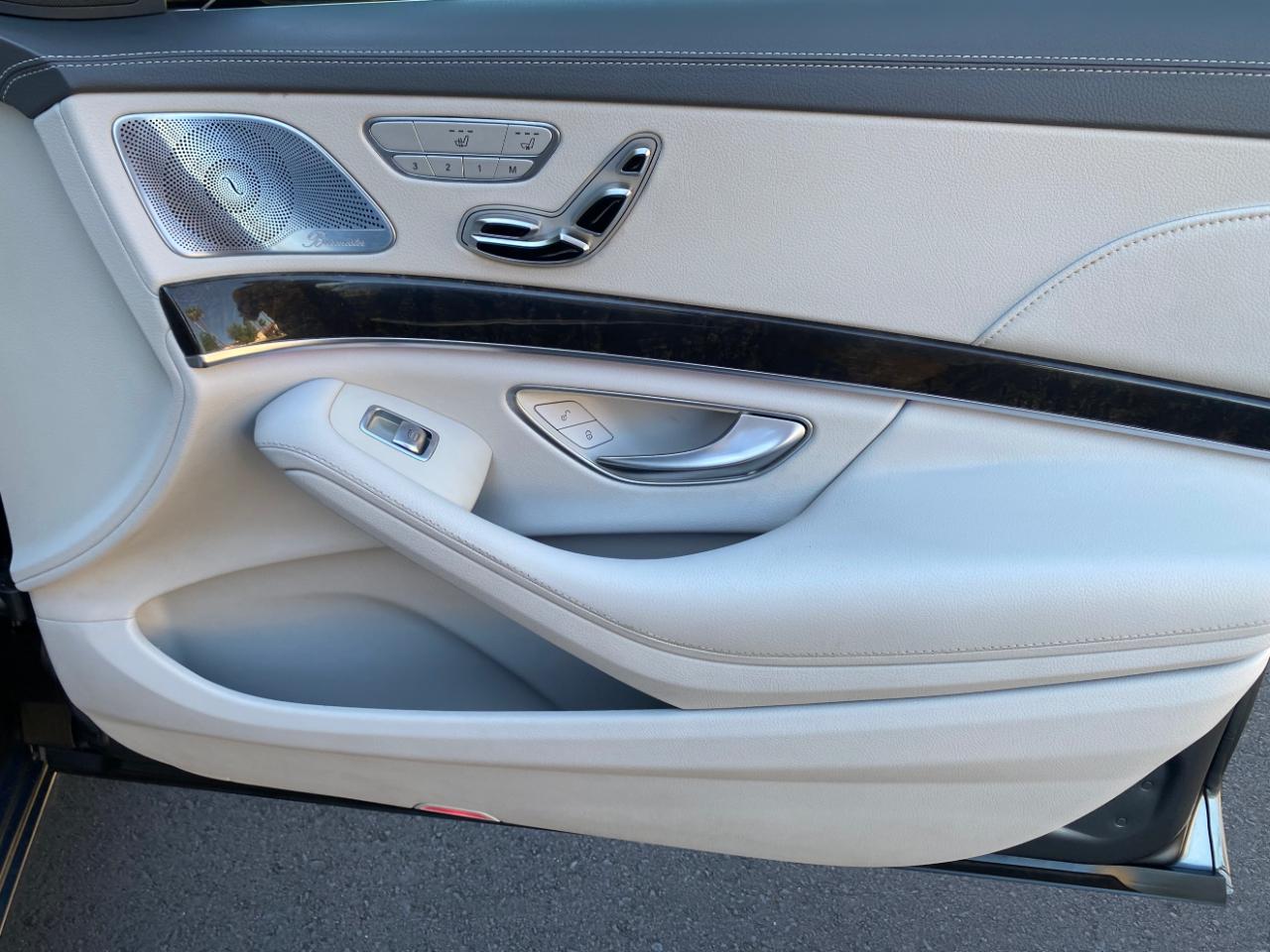 Mercedes-Benz S-Class 4dr Sdn S 550 4MATIC 2016