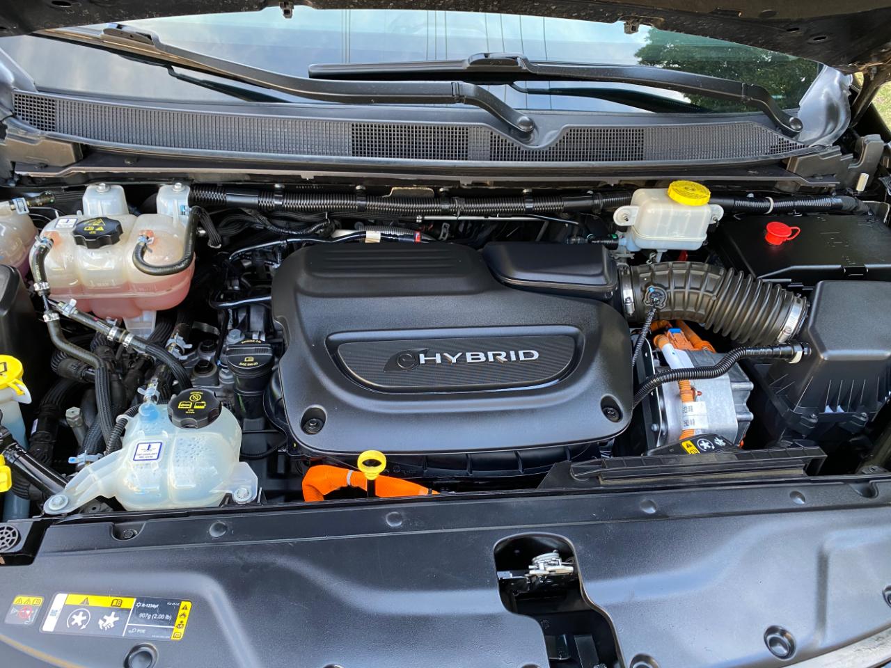 Chrysler Pacifica Hybrid Touring L FWD 2023