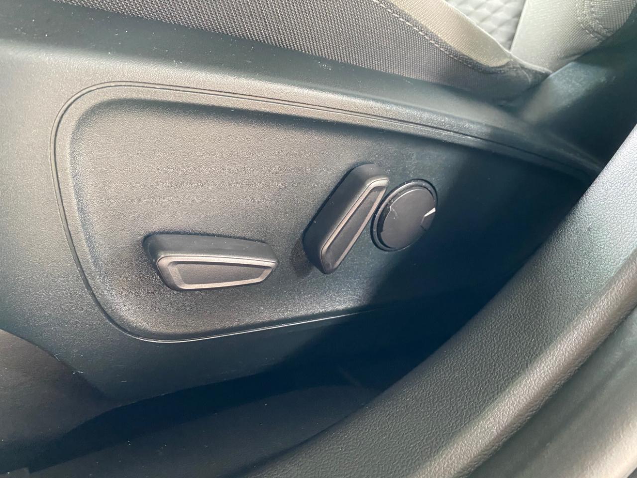 Ford Escape SE FWD 2022