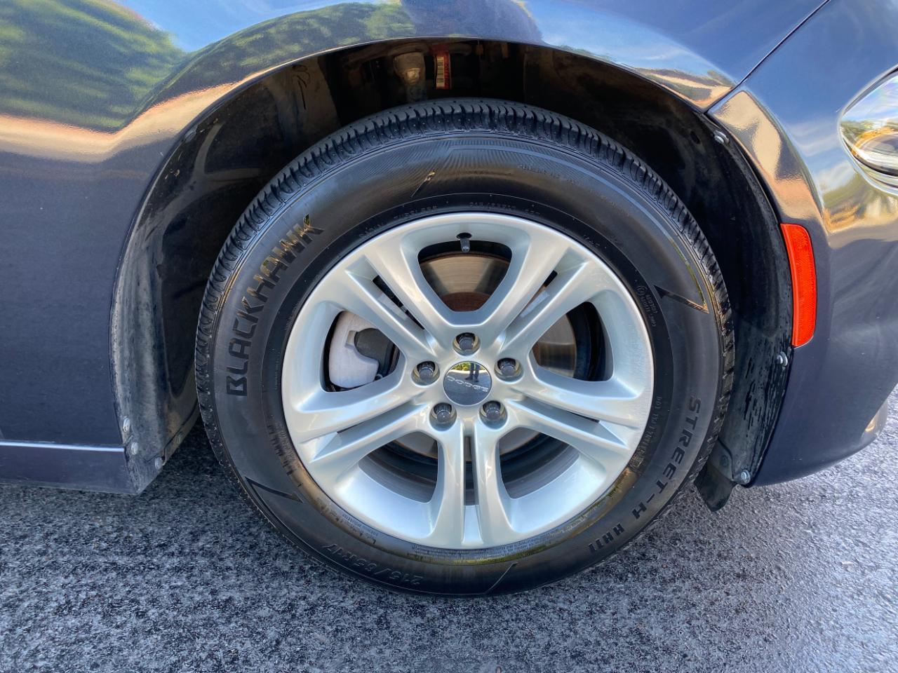 Dodge Charger SXT RWD 2019