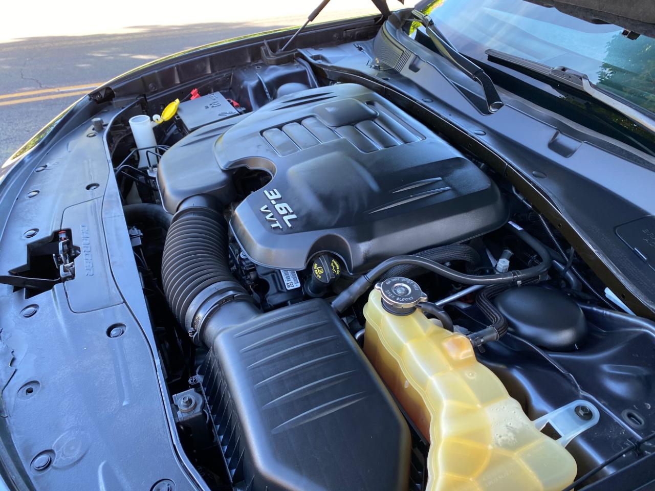 Dodge Charger SXT RWD 2019