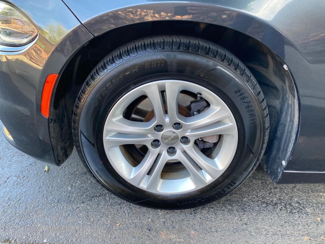 Dodge Charger SXT RWD 2019