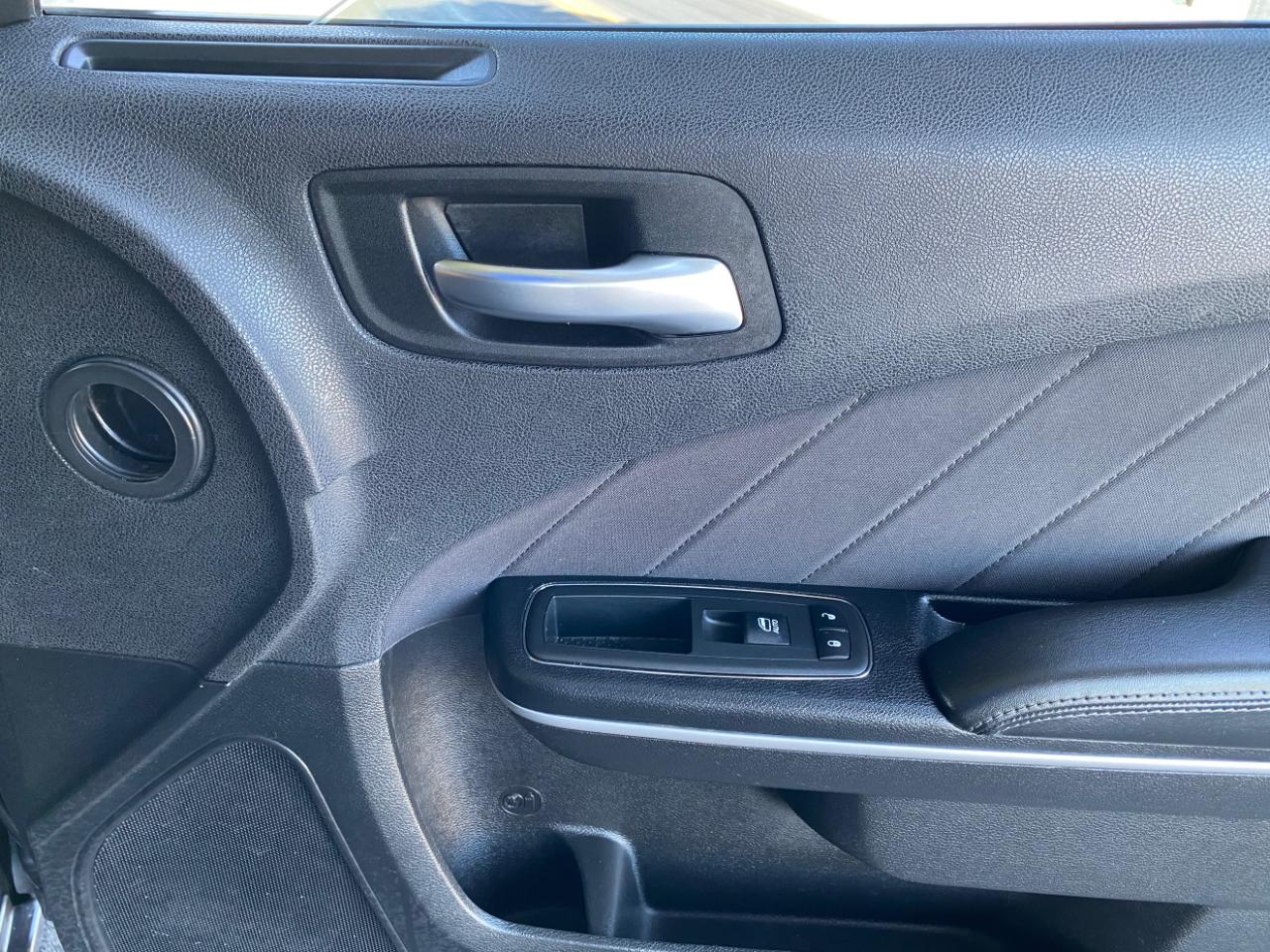 Dodge Charger SXT RWD 2019