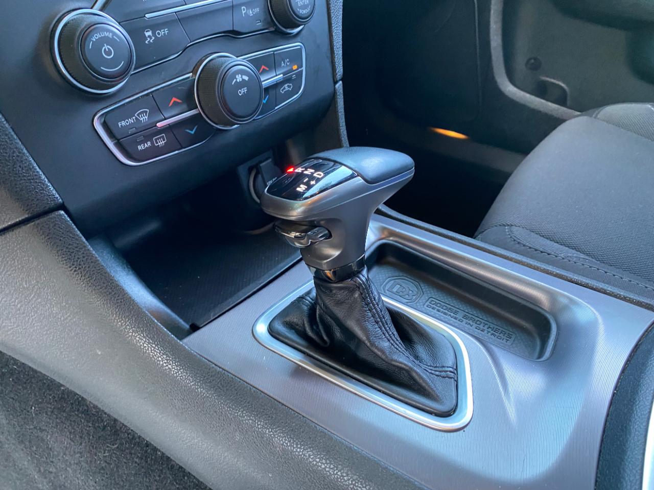 Dodge Charger SXT RWD 2019