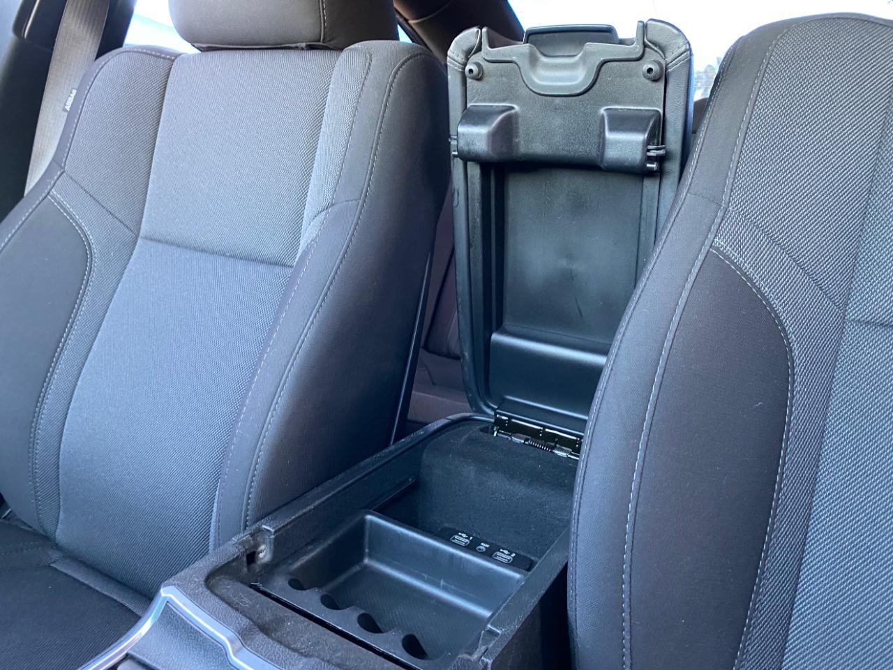 Dodge Charger SXT RWD 2019