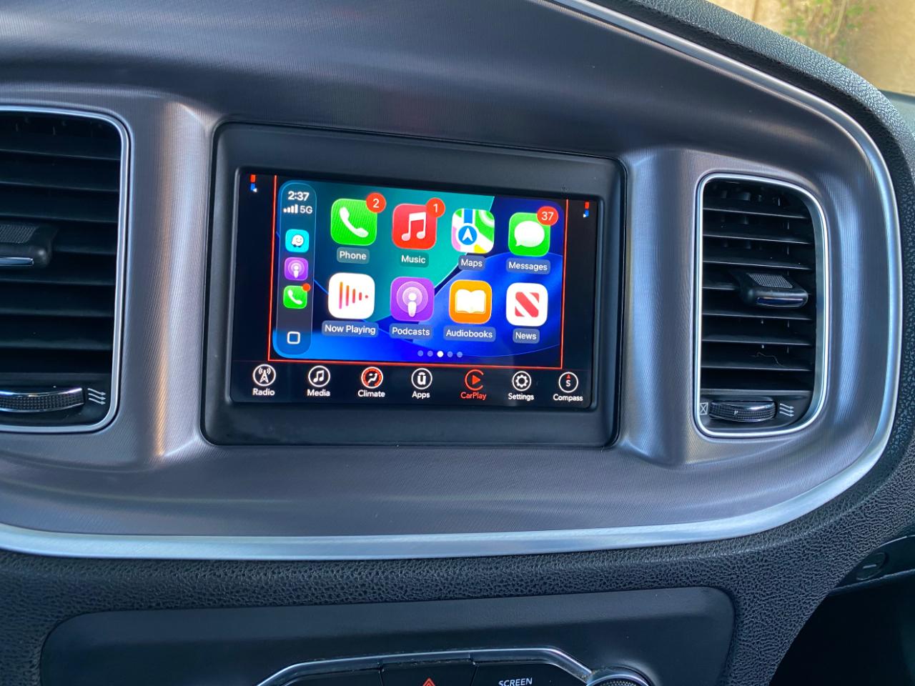 Dodge Charger SXT RWD 2019