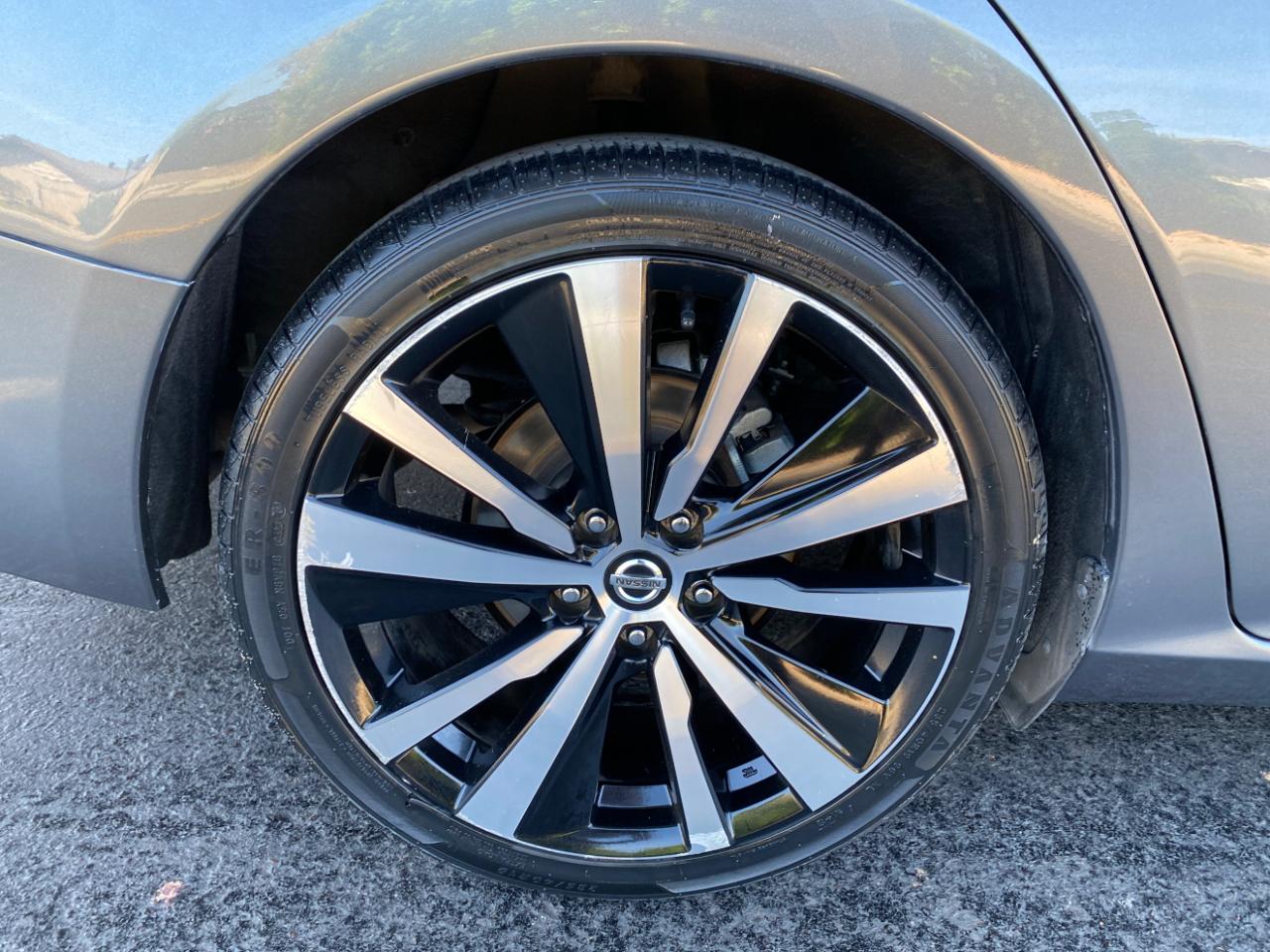 Nissan Altima 2.5 SR Sedan 2019