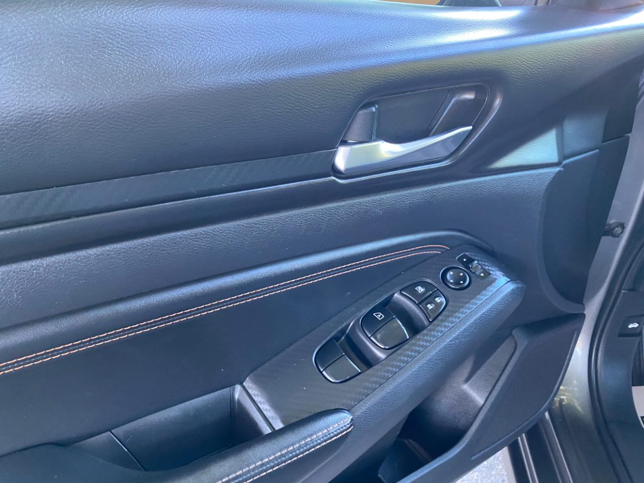 Nissan Altima 2.5 SR Sedan 2019