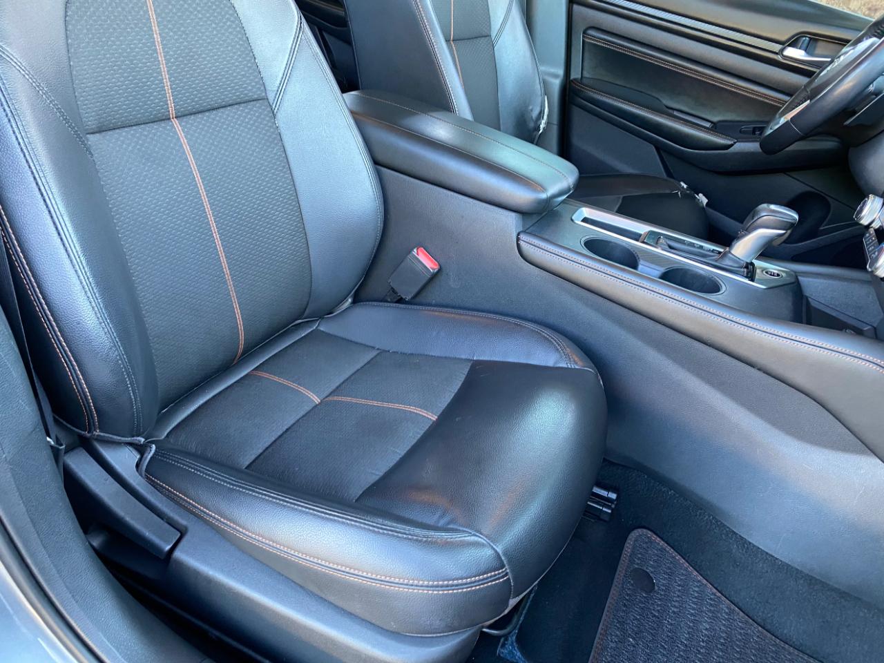 Nissan Altima 2.5 SR Sedan 2019