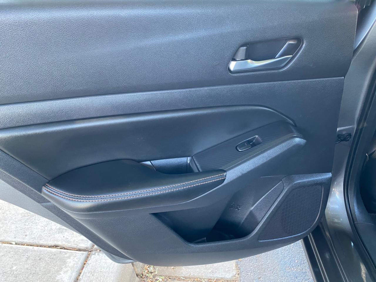 Nissan Altima 2.5 SR Sedan 2019