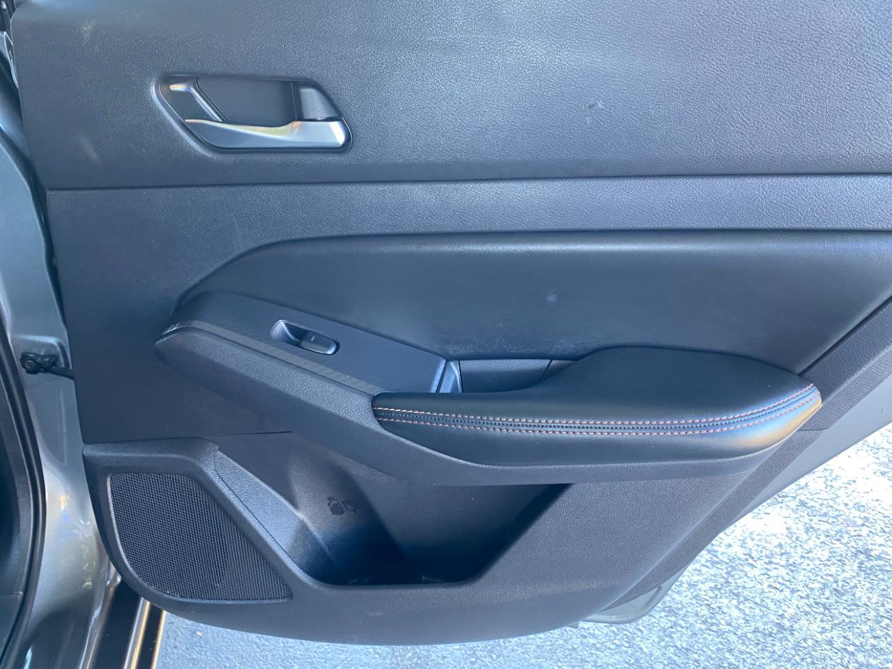 Nissan Altima 2.5 SR Sedan 2019