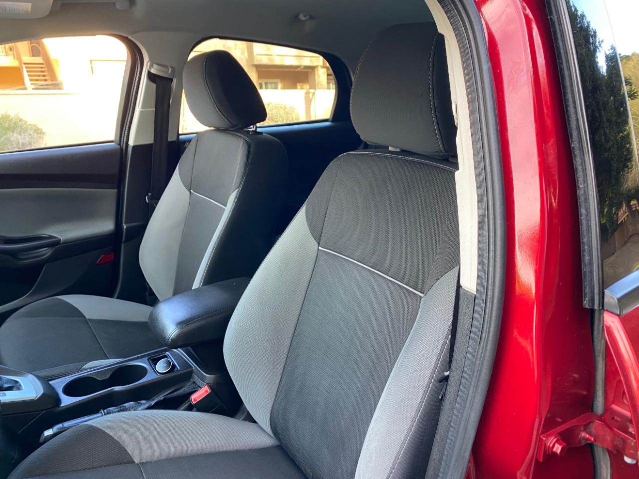 Ford Focus 5dr HB SE 2014