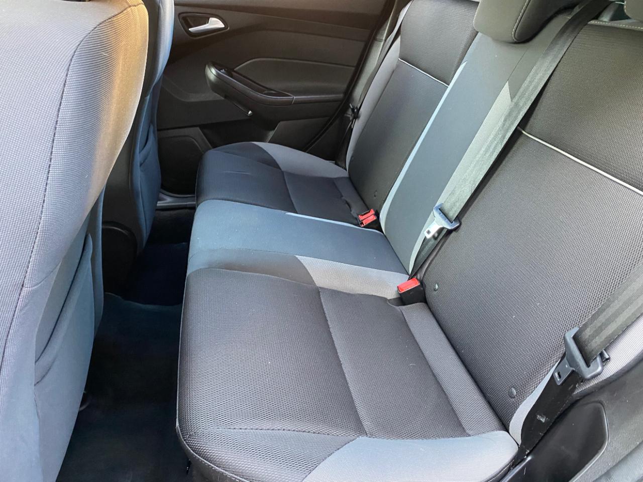 Ford Focus 5dr HB SE 2014