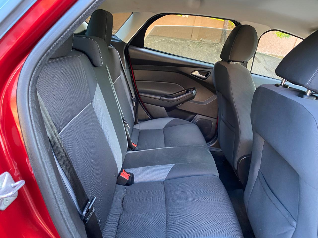 Ford Focus 5dr HB SE 2014