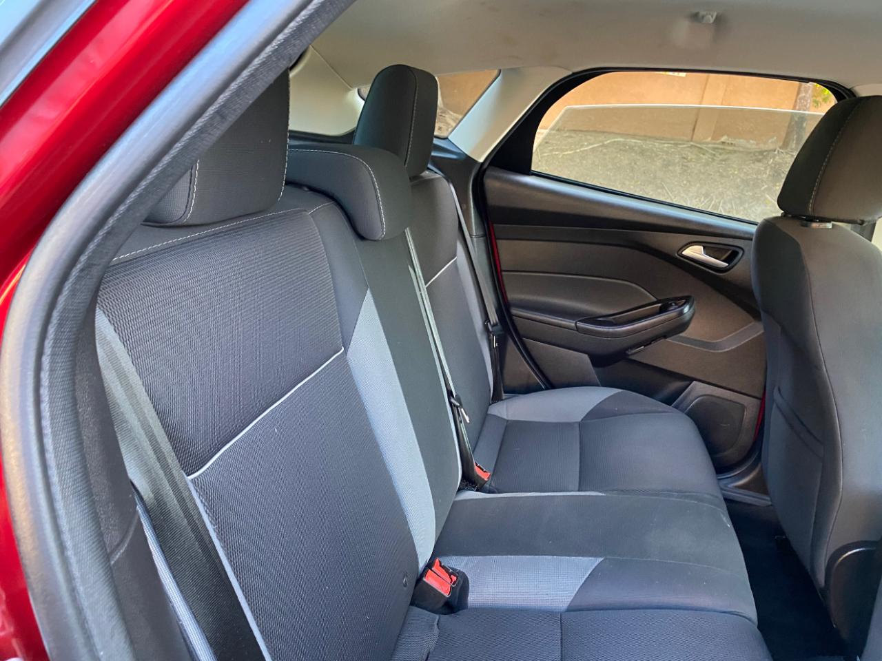 Ford Focus 5dr HB SE 2014