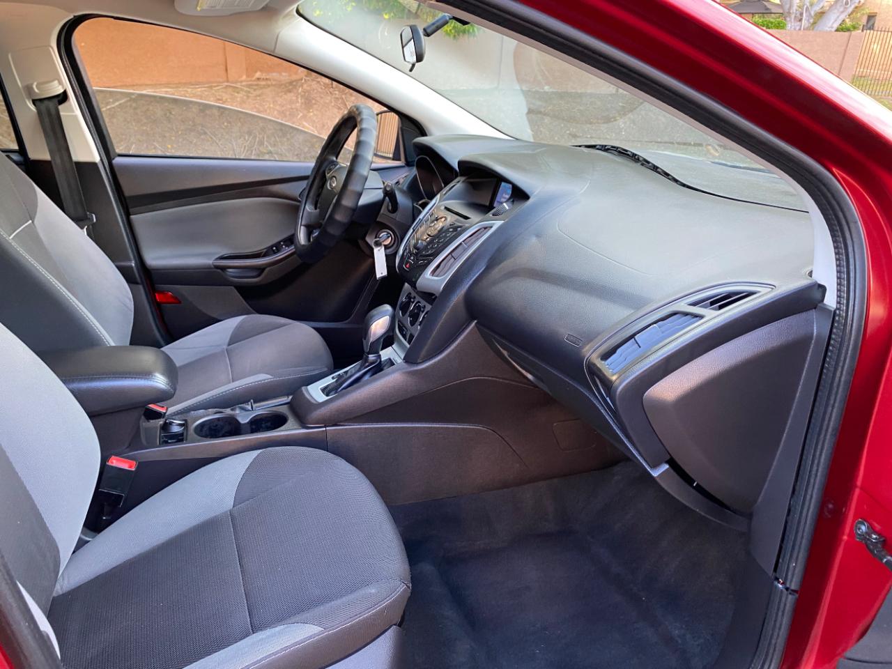 Ford Focus 5dr HB SE 2014