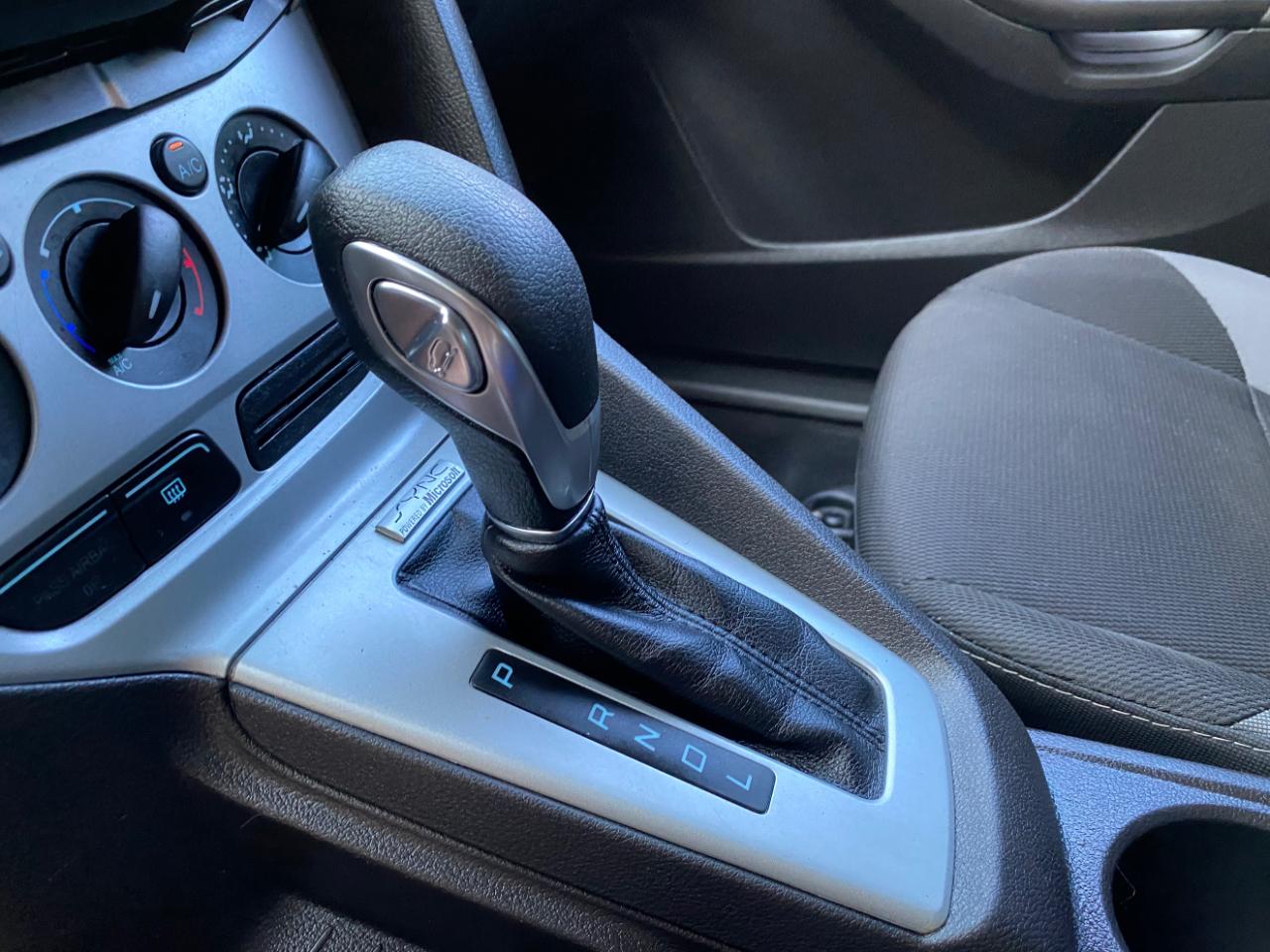 Ford Focus 5dr HB SE 2014