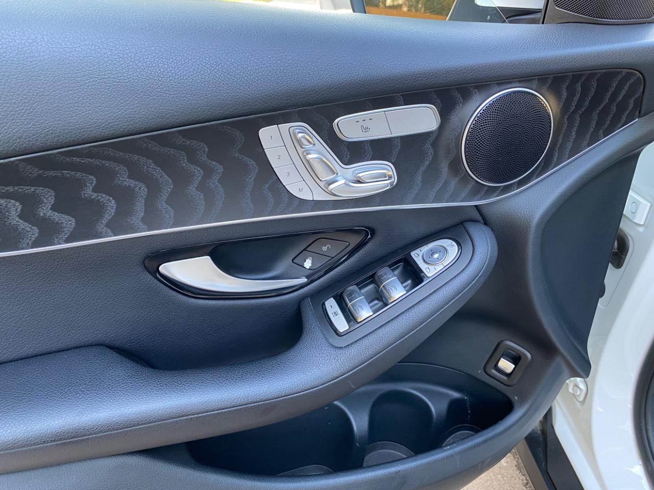 Mercedes-Benz GLC RWD 4dr GLC 300 2016