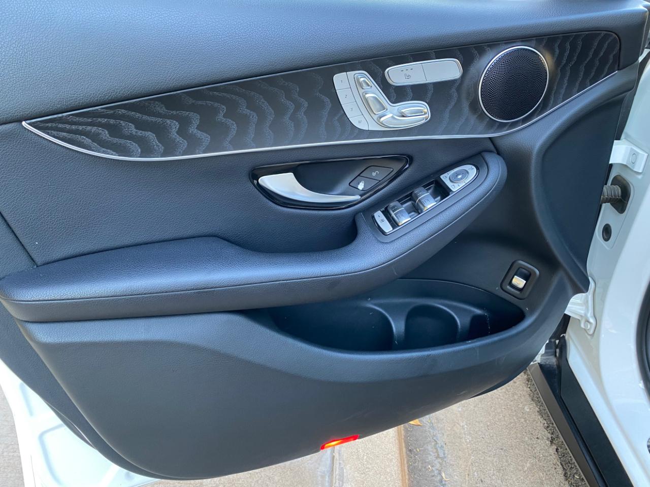 Mercedes-Benz GLC RWD 4dr GLC 300 2016