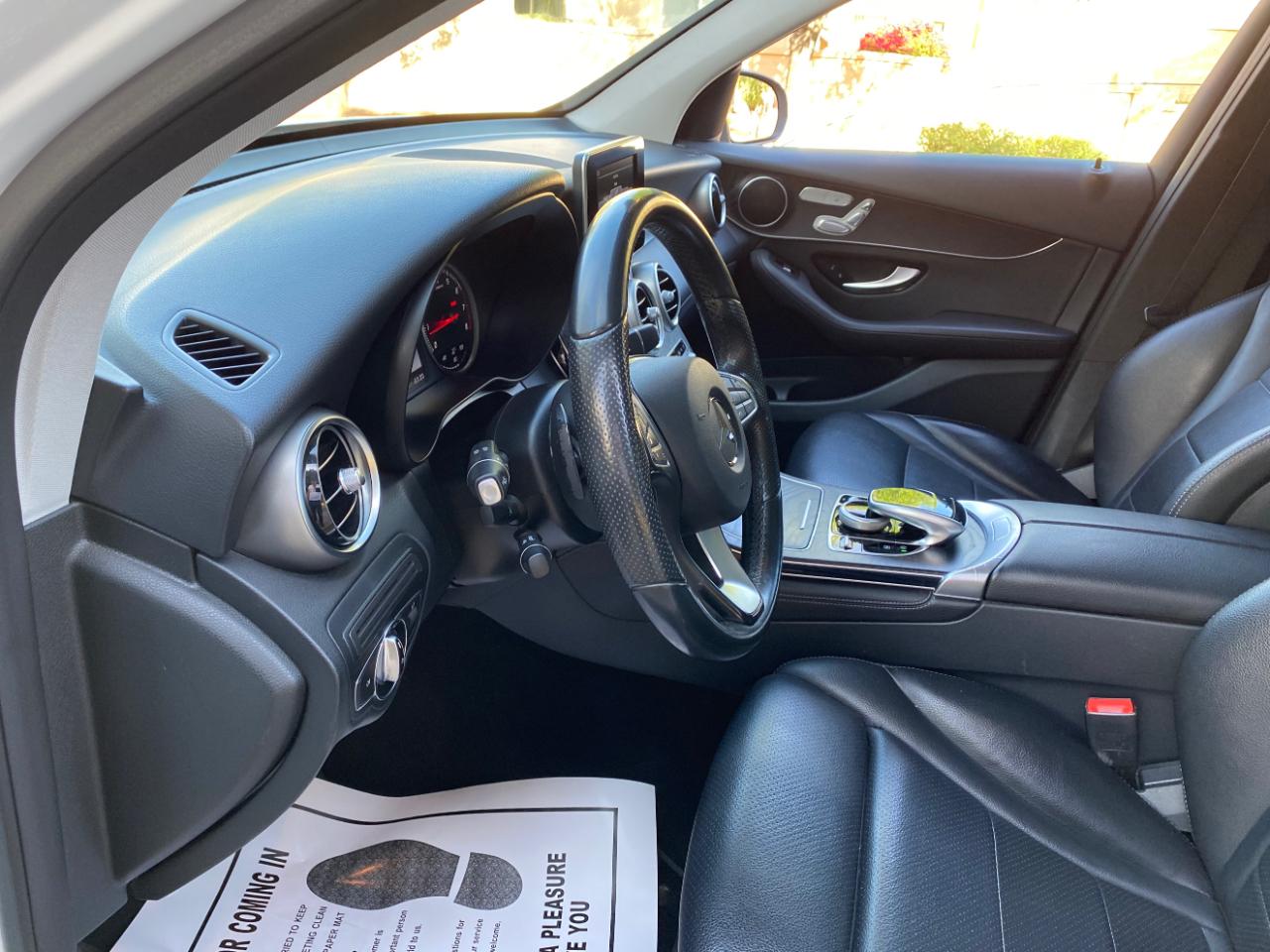 Mercedes-Benz GLC RWD 4dr GLC 300 2016