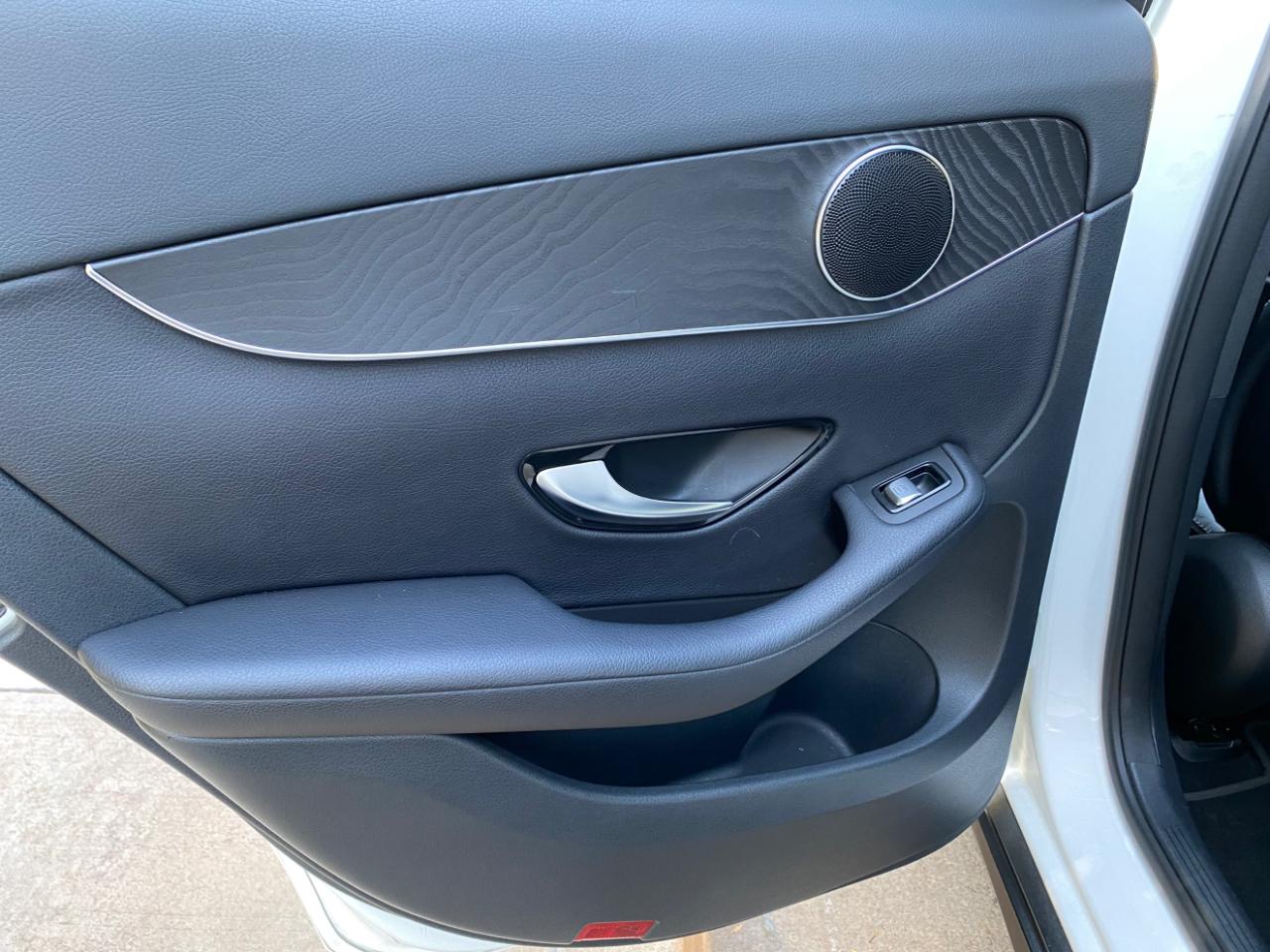 Mercedes-Benz GLC RWD 4dr GLC 300 2016