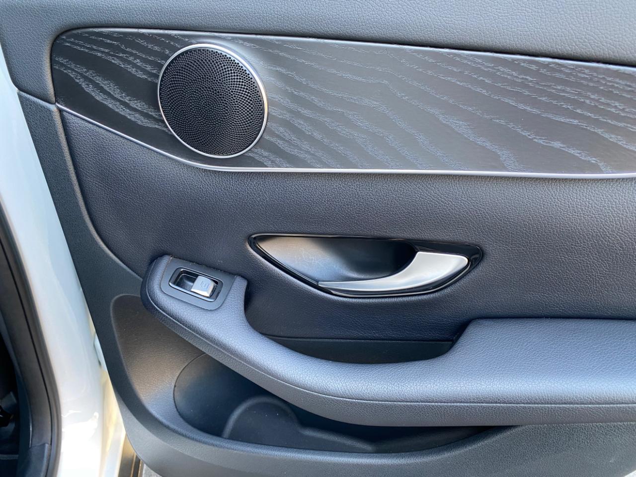 Mercedes-Benz GLC RWD 4dr GLC 300 2016