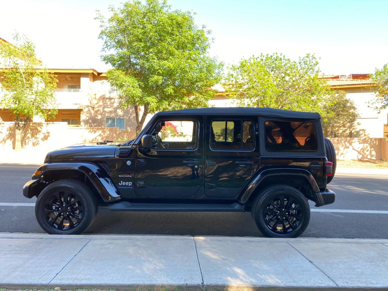 Jeep Wrangler 4xe Sahara 4x4 2023