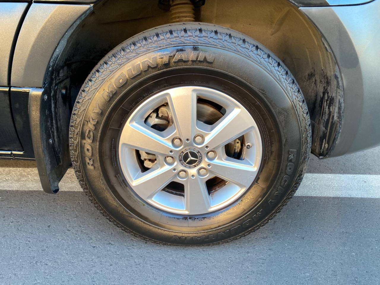 Mercedes-Benz Sprinter Passenger Van 2500 Standard Roof I4 144" RWD 2021