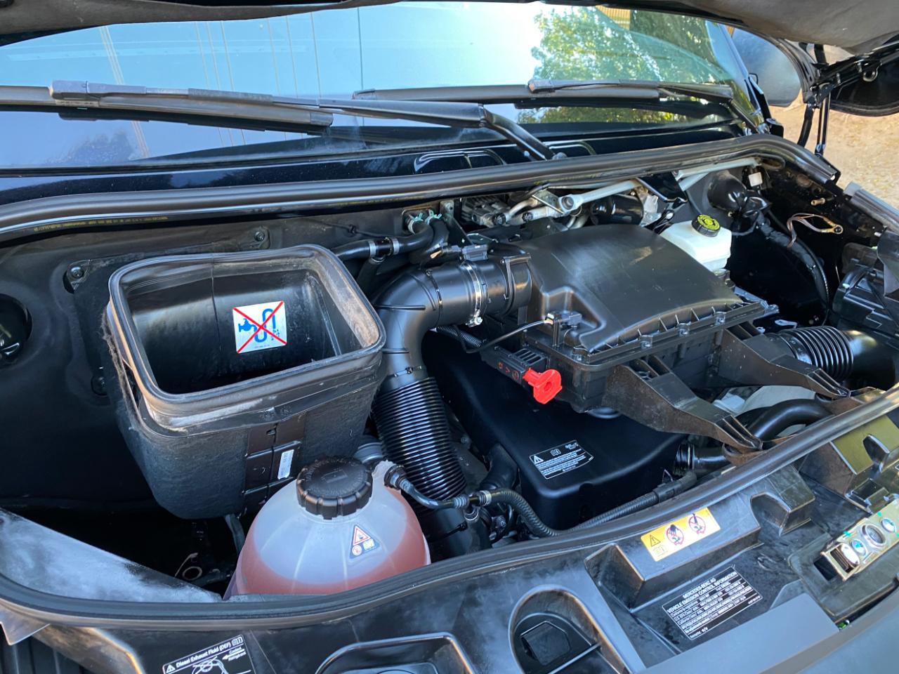 Mercedes-Benz Sprinter Passenger Van 2500 Standard Roof I4 144" RWD 2021