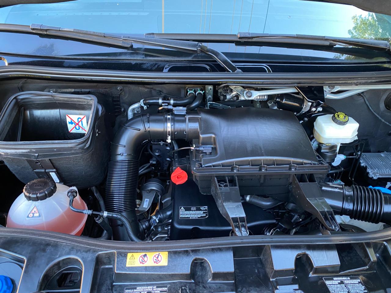 Mercedes-Benz Sprinter Passenger Van 2500 Standard Roof I4 144" RWD 2021