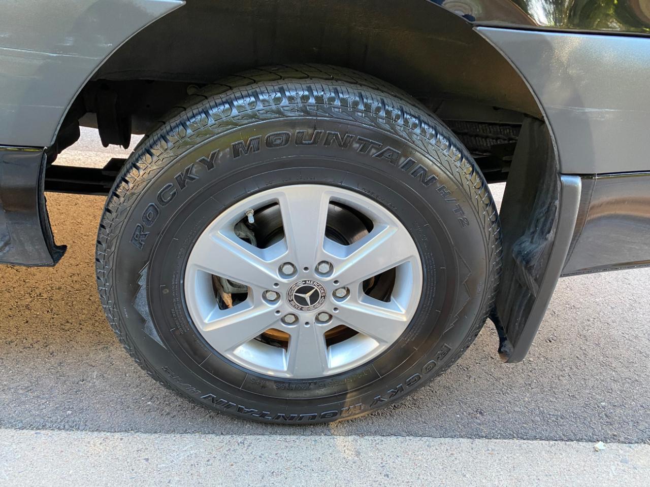 Mercedes-Benz Sprinter Passenger Van 2500 Standard Roof I4 144" RWD 2021