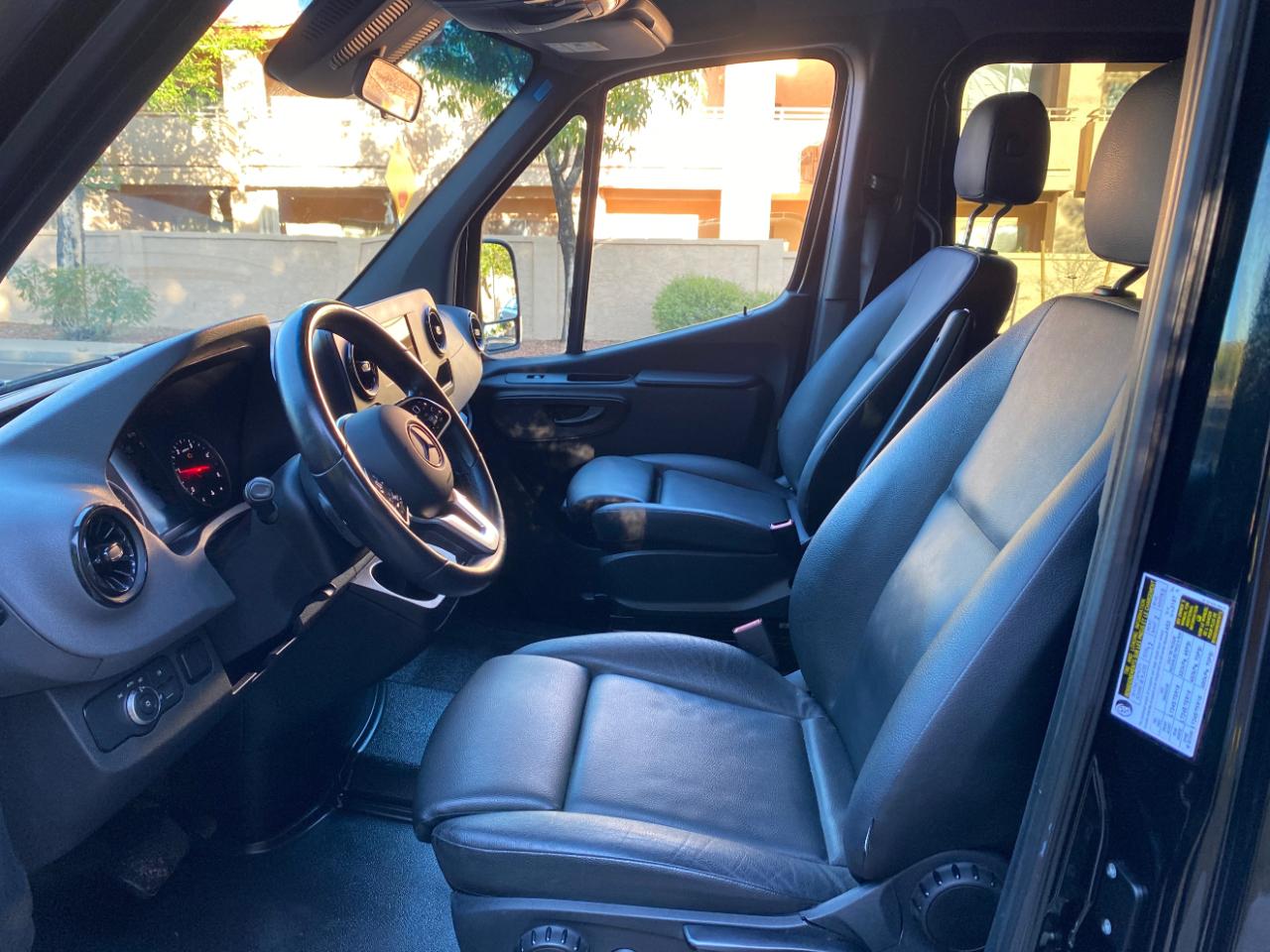 Mercedes-Benz Sprinter Passenger Van 2500 Standard Roof I4 144" RWD 2021