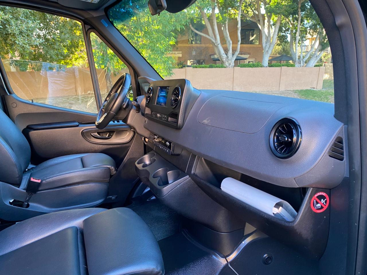 Mercedes-Benz Sprinter Passenger Van 2500 Standard Roof I4 144" RWD 2021