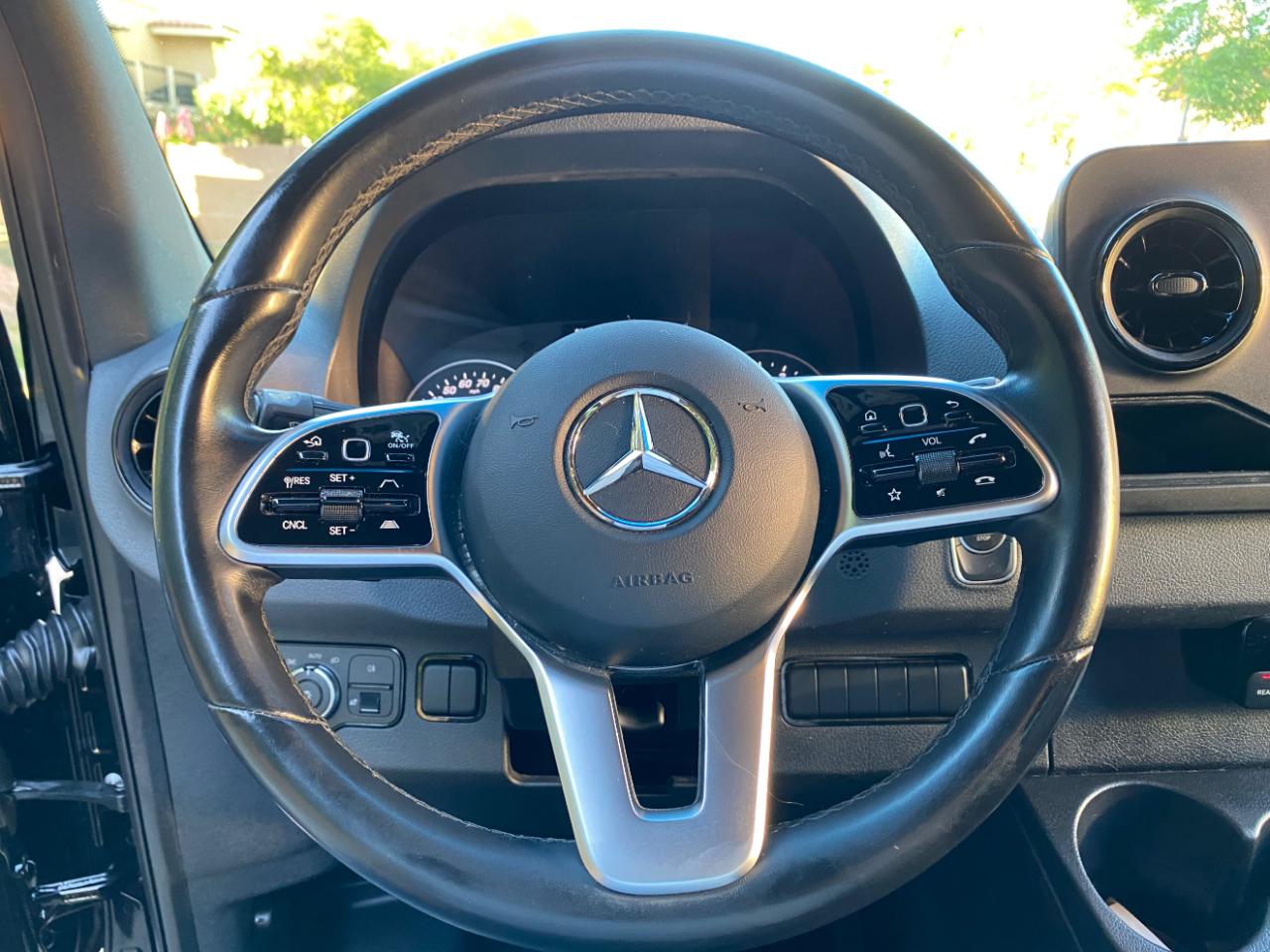 Mercedes-Benz Sprinter Passenger Van 2500 Standard Roof I4 144" RWD 2021