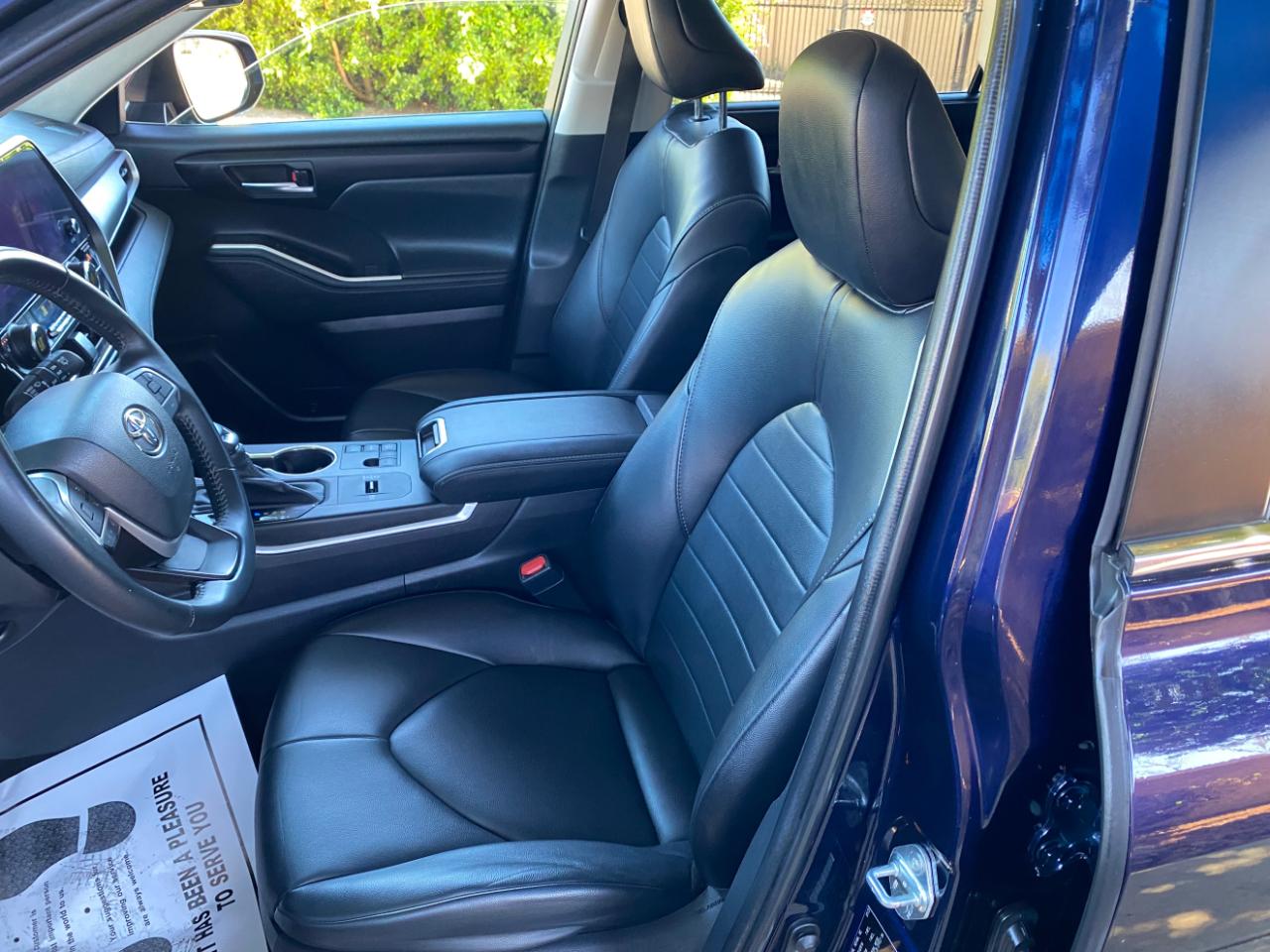 Toyota Highlander XLE 2023