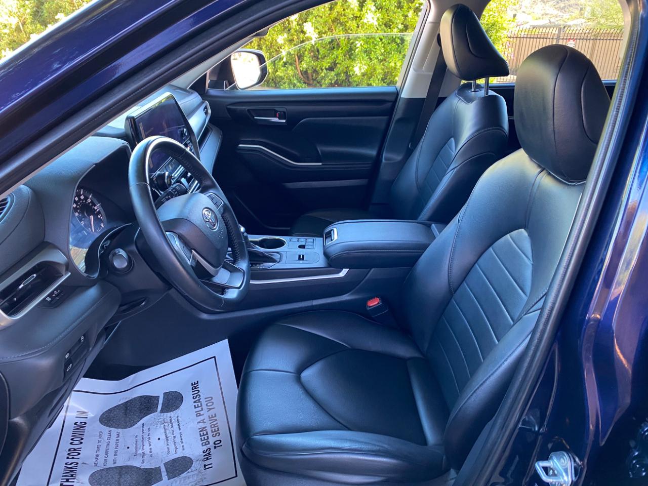 Toyota Highlander XLE 2023