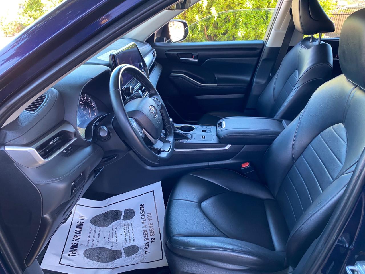 Toyota Highlander XLE 2023