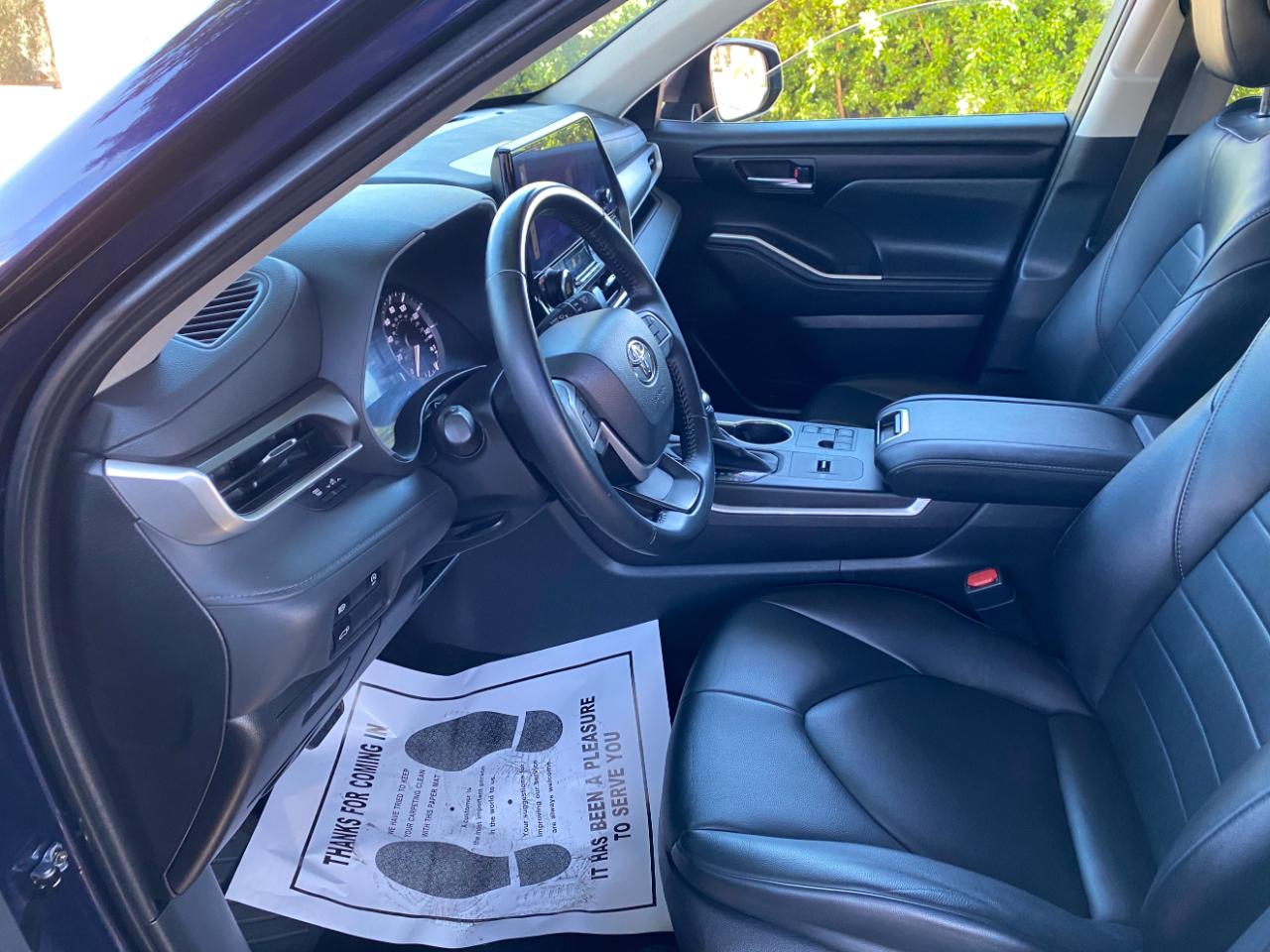 Toyota Highlander XLE 2023