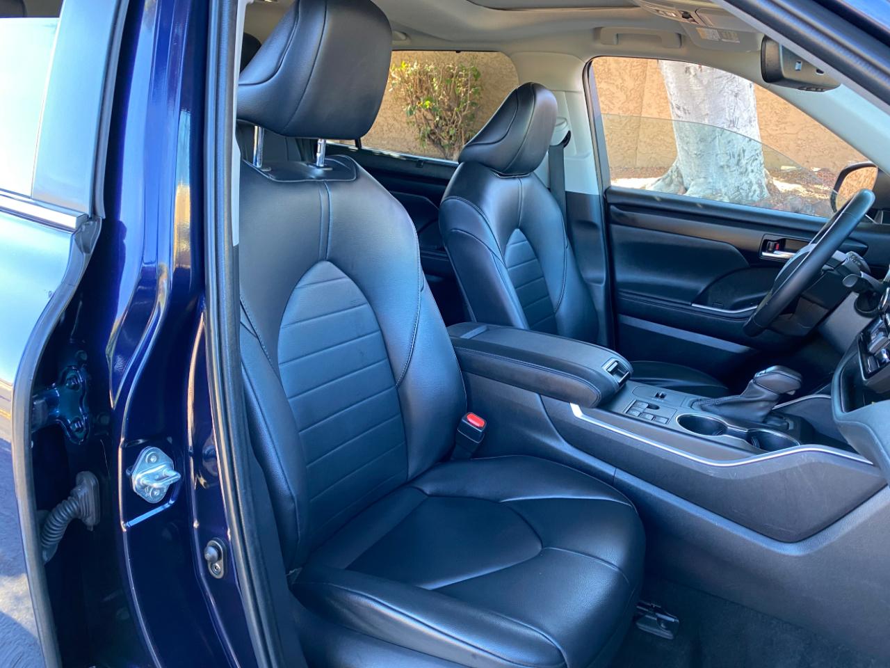 Toyota Highlander XLE 2023