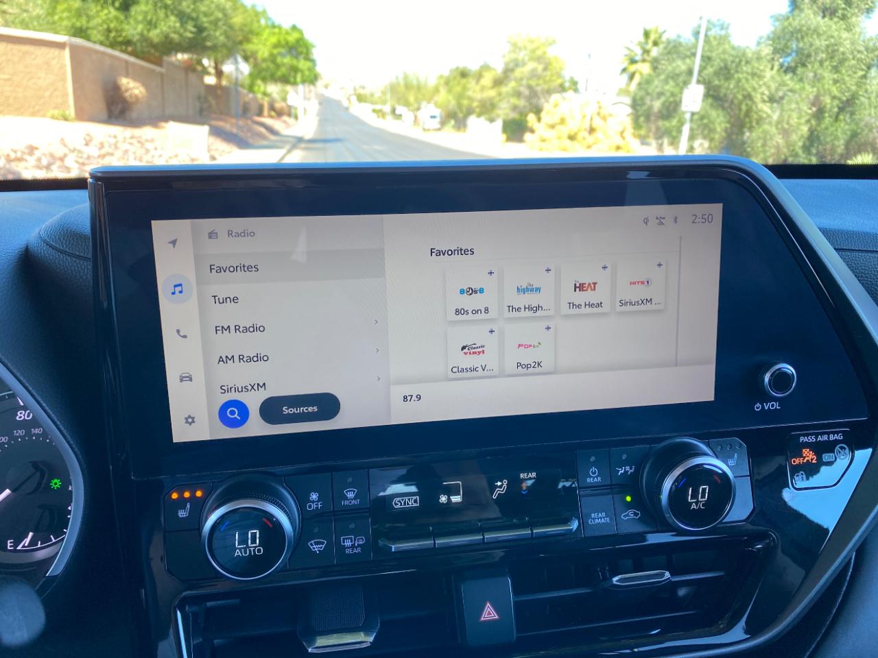 Toyota Highlander XLE 2023