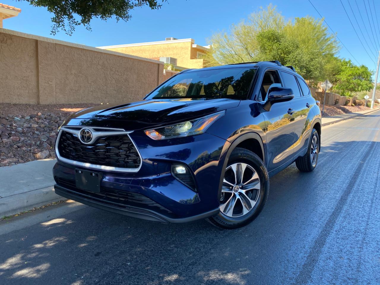 Toyota Highlander XLE 2023