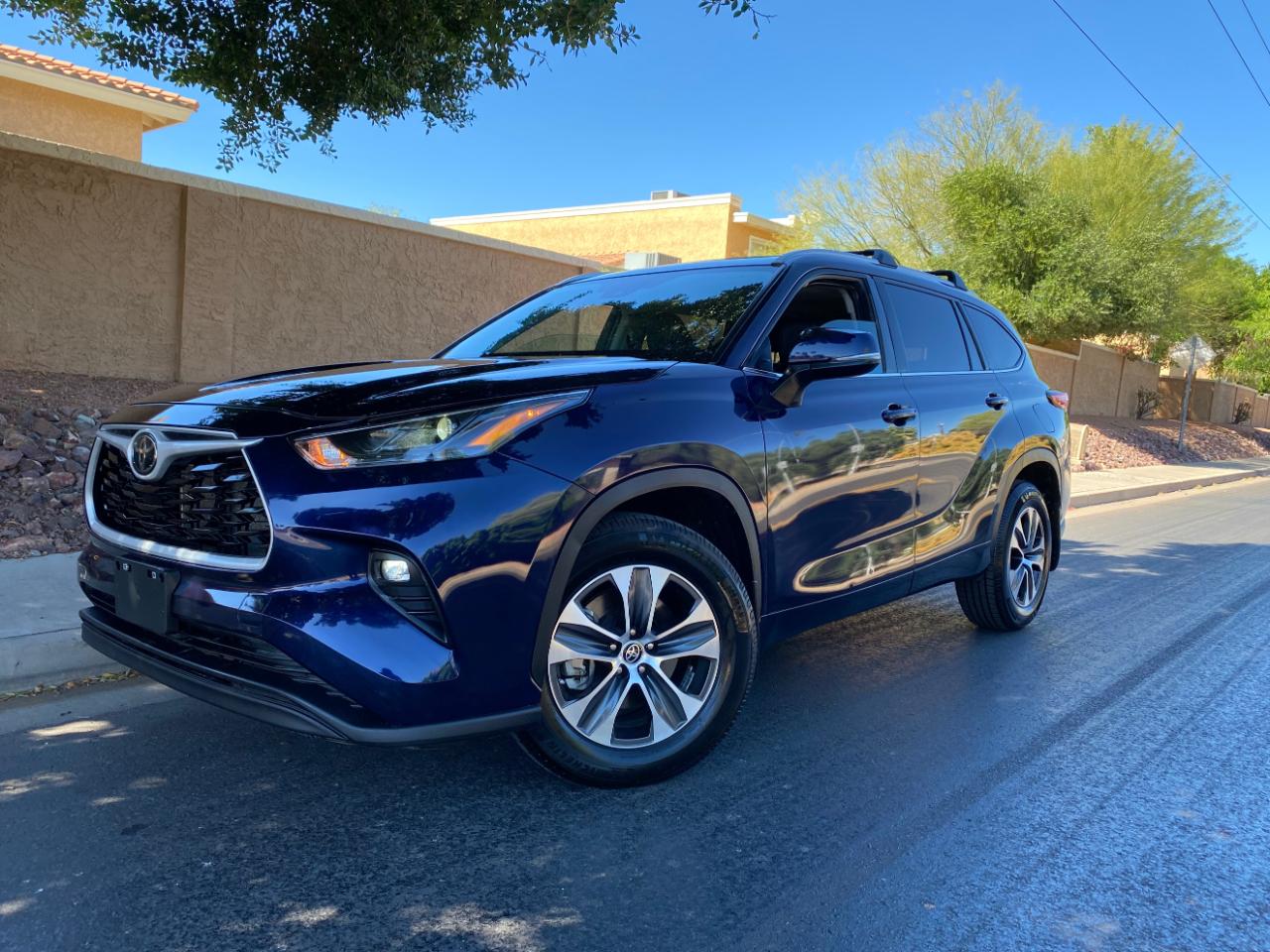 Toyota Highlander XLE 2023